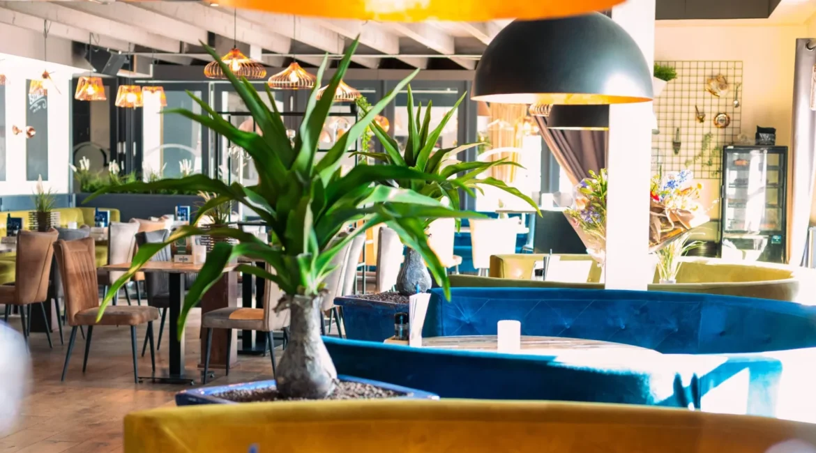 Geniet van een heerlijk etentje bij een van onze restaurants!